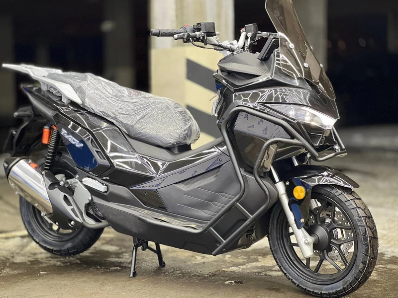 Скутер бензиновый Jilang ADV2 Osaka Чёрный