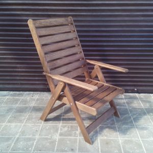 Кресло шезлонг садовое из дерева