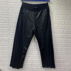 Брюки эко кожа на флисе. 42-48. Цена 17$