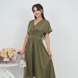 Платье женское из трендового цвета