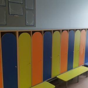Шкафчики детские цветные