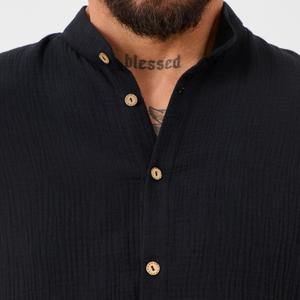 Мужская рубашка из натурального муслина. Легкая, дышащая и комфортная. 
Шьем под ключ или на давальческой основе.