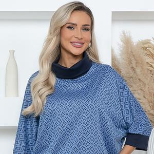 Джемпер трикотажный с рукавами три четверти от бренда Avili. Модель свободного силуэта, с цельнокроеными рукавами и контрастной отделкой. Ворот-хомут и манжеты рукавов из трикотажного вискозного джерси. Стильный вариант для повседневной носки.