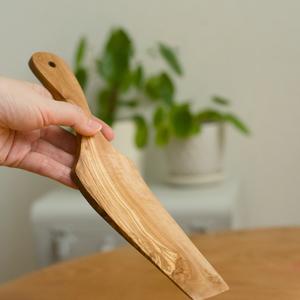 Лопатка для торта/кекса из оливкового дерева