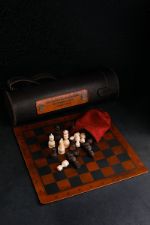 Шахматы из натуральной кожи BoomGift
