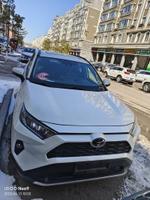 Автомобили Toyota RAV4