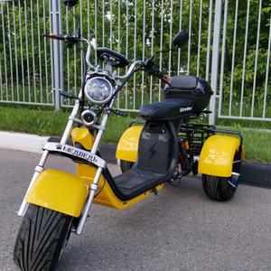 Трицикл медведь
3000w60v20ah
Скорость 65
Дальность 45