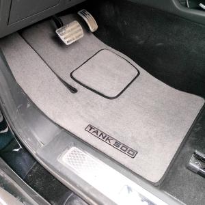 Ворсовые коврики, 6 и 8 мм. Дополнительно можно установить подпятник и вышивку.