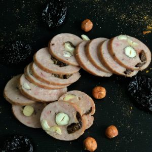 Колбаса Турецкая с жаренным фундуком и черносливом