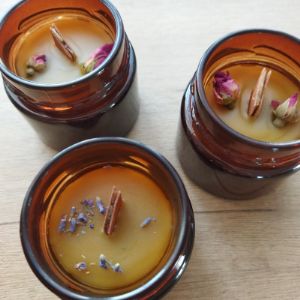 Свечи из пчелиного воска с розой или лавандой