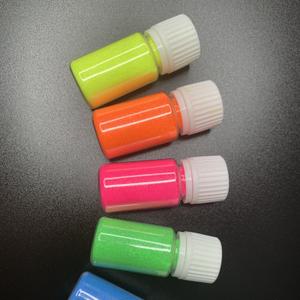 сухие блёстки (глиттер) неоновые, светятся при лампах УФ, фракция 0.2мм