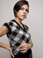 жилет женский вязаный