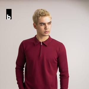 Вязаный джемпер-поло на молнии бордового цвета