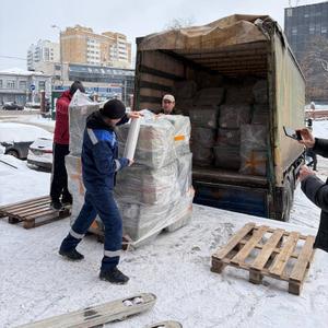 Крупная поставка (10000ед) товара для розничного магазина. Проект реализован в рамках договора регулярных поставок. 
Данный кейс как наглядный пример некоторых нюансов «внутренней кухни» белого импорта, где поставка, несмотря ни на что, приходит точно в срок, а не в оправданиях, что «так получилось»