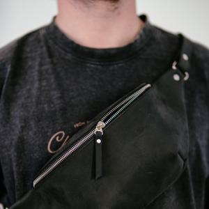 Поясная сумка из кожи