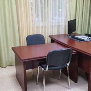 столы и стулья для кабинета офисного
