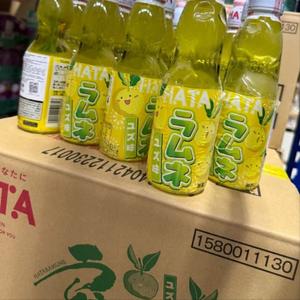 Эксклюзивные новинки от мировых брендов

Будьте в тренде и первыми предложите своим клиентам новинки от известных мировых брендов. Мы постоянно обновляем ассортимент и следим за последними тенденциями на рынке и в социальных сетях.