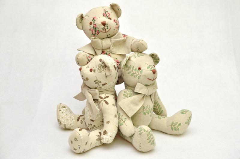 Декоративные игрушки для сада. Народная игрушка филимоновская игрушка. Подушка gekoko антистресс кружева. Торжокские глиняные свистульки. Декоративные маленькие игрушки.