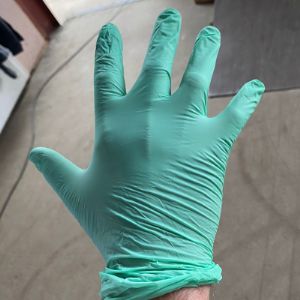 Цветные нитриловые перчатки смотровые с текстурой MediOK c РУ
Зеленые!