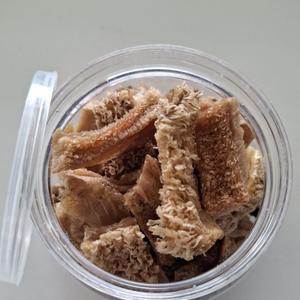 Рубец говяжий сушеный.нетто 50гр.срок годности 12 месяцев.