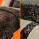 Роскошный Двуспальный Комплект Постельного Белья из Хлопкового Сатина с Леопардовым Принтом.