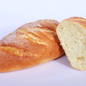 Хлеб Кукурузный 300г 
Ароматный хлеб из пшеничной ,кукурузной и ржаной обдирной муки