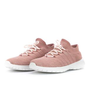 Кроссовки из конопляной пряжи