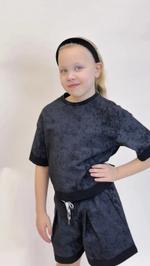 Костюм для девочки с шортами