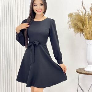 Платье на осень 🍂 
Ткань: Вельвет
Размер: 46-48
Цена: 750 сом