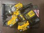 Дрель-Шуруповерт Dewalt DCD991P2 DCD991P2