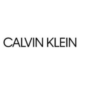 Прогрессивность и эстетика минимализма — отличительные черты бренда Calvin Klein (Келвин Кляйн), который уже четыре десятилетия является одним из самых востребованных в мировой fashion-индустрии. Джинсовые коллекции — главное достоинство марки, которая специализируется на выпуске мужской и женской одежды, обуви, аксессуаров и белья. Calvin Klein придерживается стиля унисекс, грамотно совмещая лаконичность и дерзость, яркие краски и монохромные традиции.