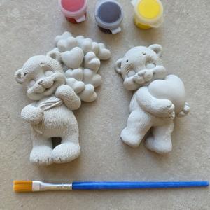 Набор 2 фигурки 3 краски и кисточка