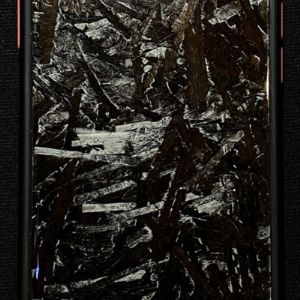 Чехол на Iphone с вставкой из настоящего карбона