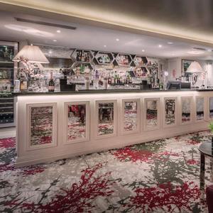 Ковровые покрытия для Ресторанах
Состав: 80% Шерсть 20% Полиамид
Плотность: 7/11
Высота ворса:8мм
Общая Высота:11мм
Весь ворса: 1150 гр/м2
Обшей весы:2191 гр/м2
Основа: Джут
Пожарный сертификат: КМ2