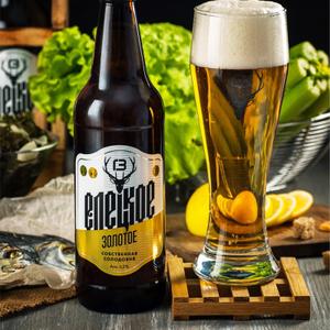 Это пиво является гордостью нашего завода, егр глубокий проникновенный вкус стал уже «притчей во языцех» далеко за пределами Липецкой области. Золотой светлый лагер, обладает сбалансированным освежающим вкусом, насыщенным солодово-хмелевым ароматом, скругленным профилем. Букет сложный, превалировать могут как солодовые, так и хмелевые нотки, чувствуются тона пряностей, цветов, трав. Цвет глубокий золотистый, в бокале образует плотную пену кремового цвета.
Отличительная особенность пива — интенсивный, насыщенный вкус с явной хмелевой горчинкой и округлыми сладковатыми тонами солода, встречаются вкрапления карамели. Сложный вкусовой ансамбль подарит незабываемые впечатления!