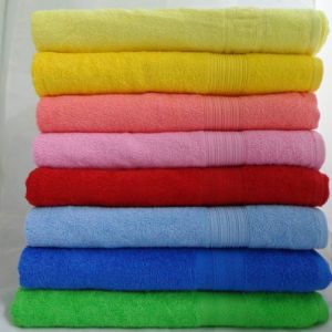 Махровые полотенца, халаты и салфетки.
Разные размеры и цвета.
С вышивкой вашего фирменного логотипа