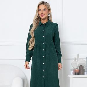 Платье из микровельвета с карманами от бренда Avili. Модель свободного силуэта. По переду центральная застежка на пуговицы до низа. Воротник отложной на стойке. Идеальный вариант на каждый день.