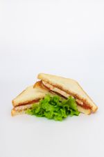 Сэндвич с курочкой "Барбекю" на молочном хлебе