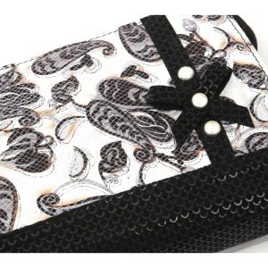 Коллекция Charme. Представляем CHARME - первую коллекцию ELISIR, в которой используется жемчуг SWAROVSKI. Подробнее - на сайте www.elisir.ru