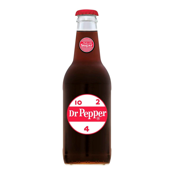 Pepper us. Газированный напиток Dr.Pepper Classic 355 мл. Dr Pepper в стеклянной бутылке. Газированный напиток Dr. Pepper Classic. Доктор Пеппер в стекле.