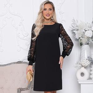 Платье нарядное с рукавами из кружева от бренда Avili. Модель А-образного силуэта, выполнена из костюмной ткани. Рукава втачные, длинные посажены на манжеты из основной ткани с застежкой на две пуговицы. Идеальный вариант для торжественного мероприятия.