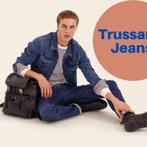 TRU TRUSSARDI – это линия одежды, модного итальянского бренда. Бренд Trussardi обладает столетней историей и является одним из лучших производителей качественной итальянской одежды в мире. Популярной марка стала благодаря простоте дизайна, естественной красоте и динамизму. За это многие полюбили этот бренд.