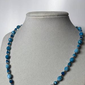 Примеры работ: Бусы апатит