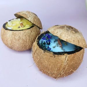 свечи в бочонках кокоса