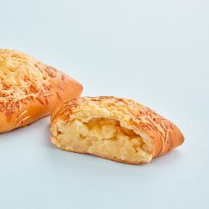 Пирожок картофель, моцарелла и пармезан