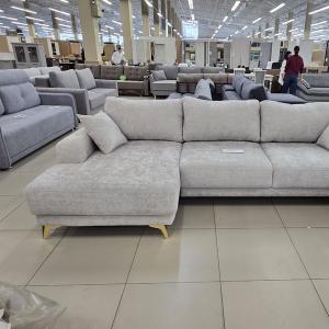 Монро с оттоманкой