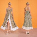 Роскошное миди-платье с цветочным принтом