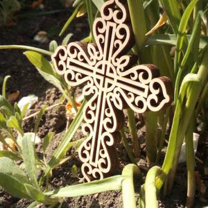 Крест двухсторонний в два слоя размер 9,2*6,8 см.Авторские изделия.