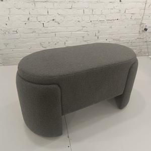 Мягкий овальный пуфик