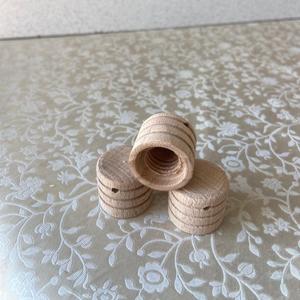 Крышка для стеклянного флакона автопарфюма цилиндрическая. Цена  от 4000шт - 6,5руб. Свыше 10000 в неделю - цена 5,5р